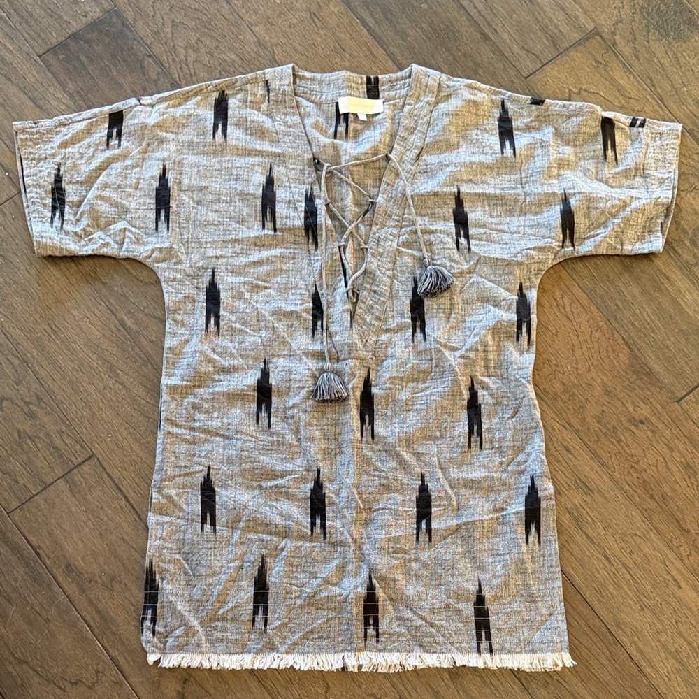 Corey Lynn Calter Gray Short-Sleeve Lace-Up Shirt with Black Motifs